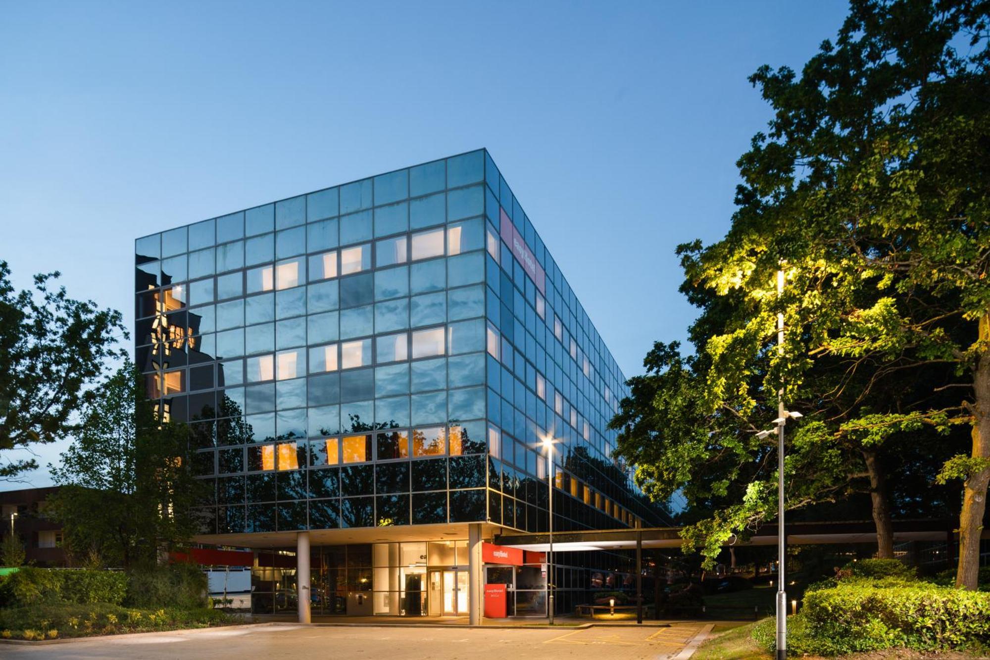 Easyhotel Milton Keynes Buitenkant foto