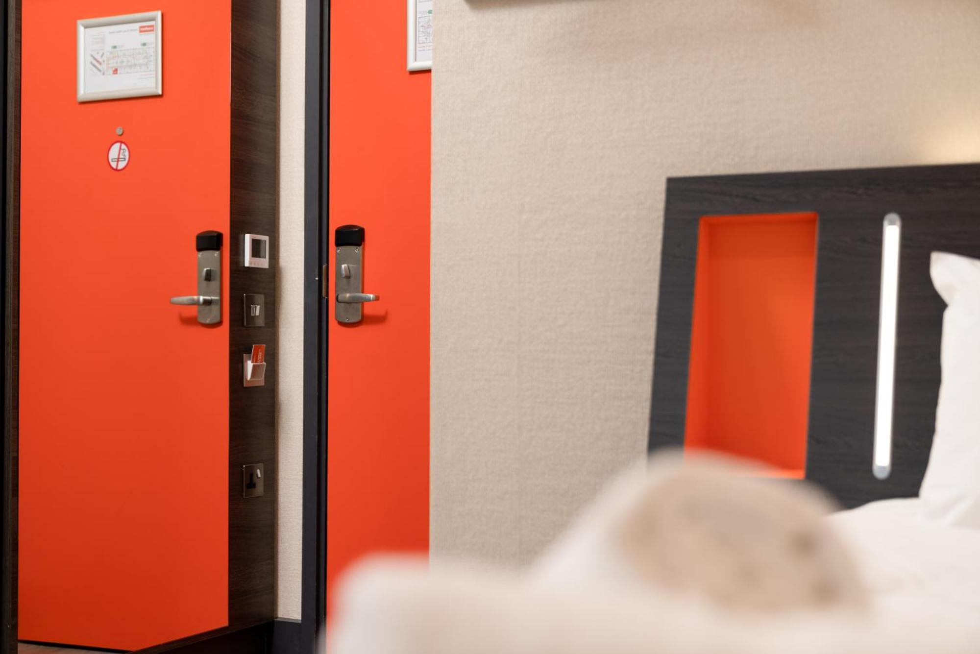 Easyhotel Milton Keynes Kamer foto