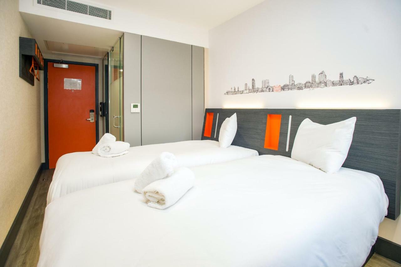 Easyhotel Milton Keynes Buitenkant foto